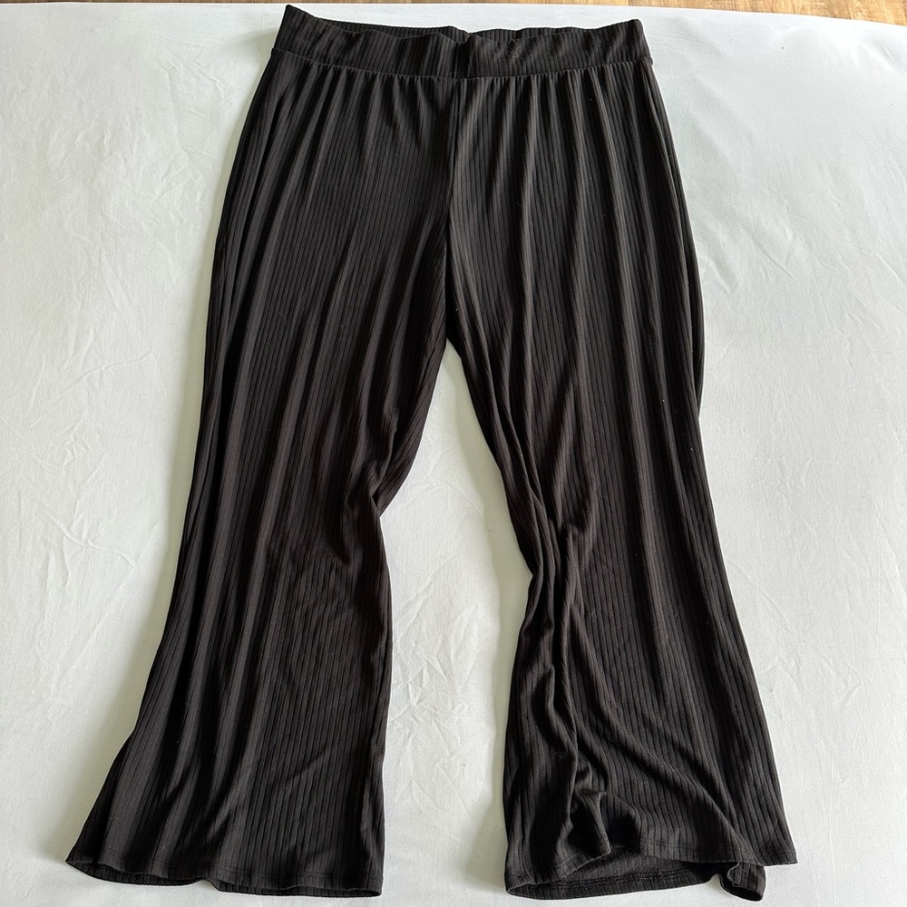 Black flowy pants